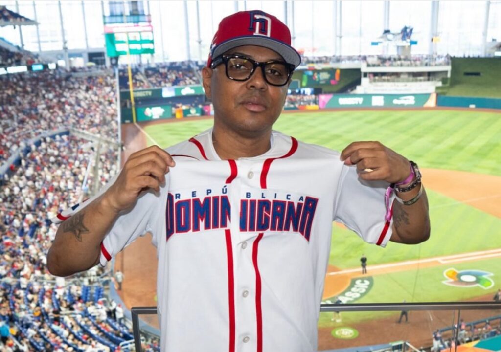 celebridades-vivieron-la-euforia-del-partido-dominicana-vs.-venezuela