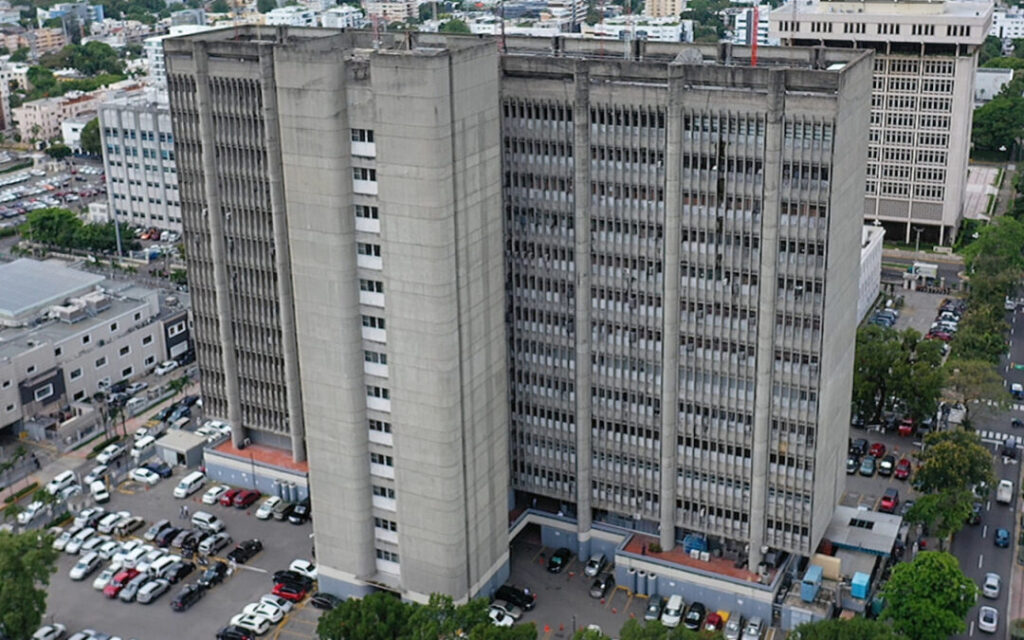 interior-y-policia-prohibe-fiestas-masivas-en-semana-santa-2026
