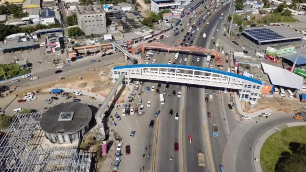 mopc-aplicara-desvios-nocturnos-por-desmontaje-de-puente-peatonal-en-el-kilometro-9