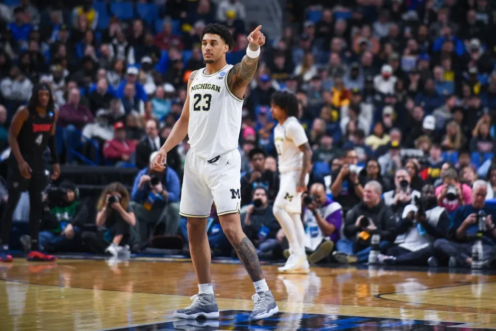 dominicano-yaxel-lendeborg-guia-a-michigan-al-final-four-con-paliza