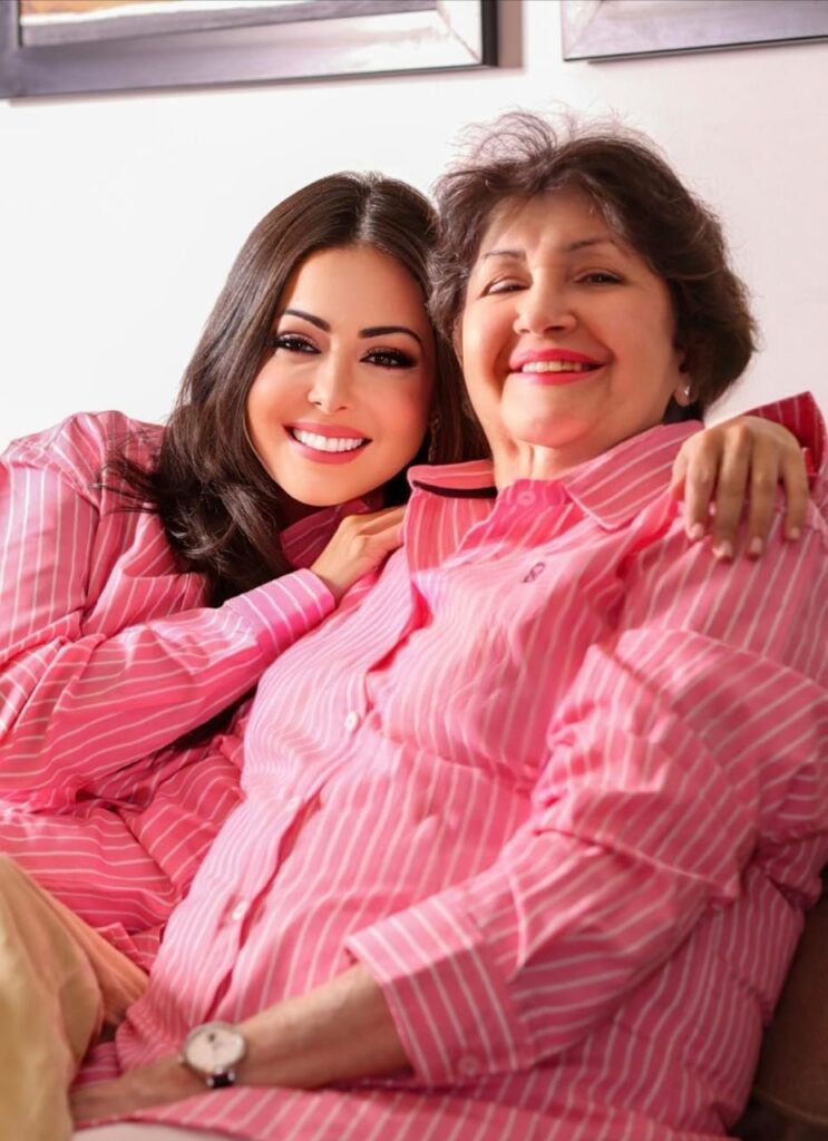 fallece-la-madre-de-comunicadora-dafne-guzman