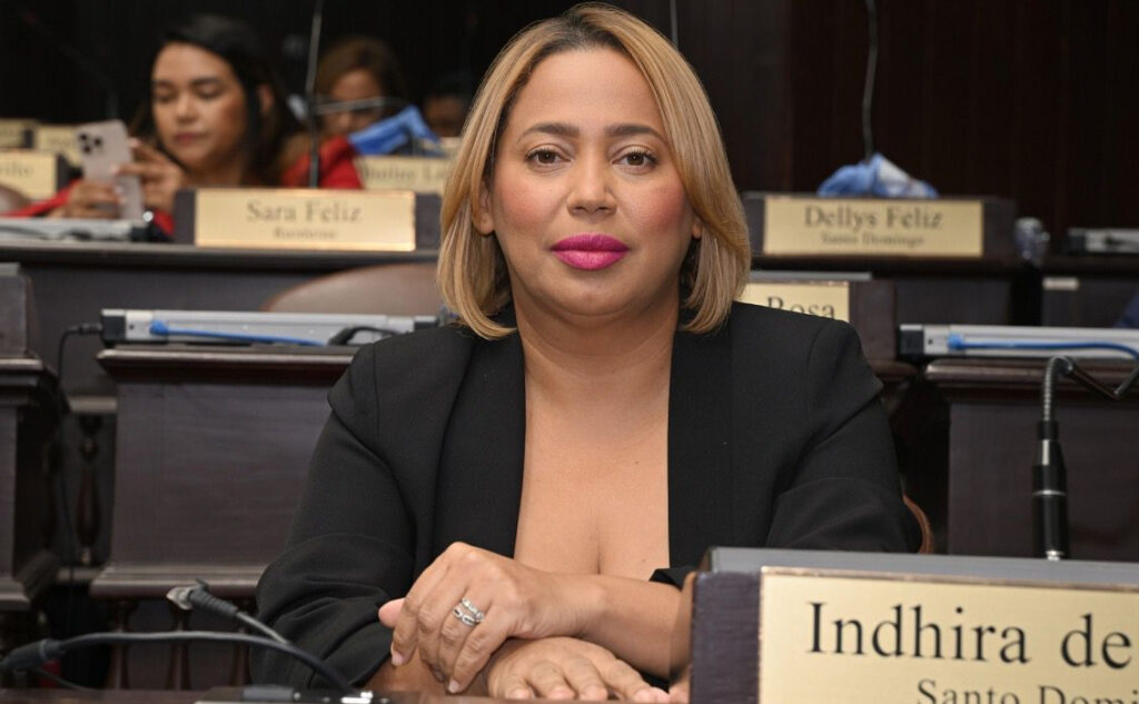 Indhira De Jesús impulsa proyecto para acumular fondos no utilizados en medicamentos