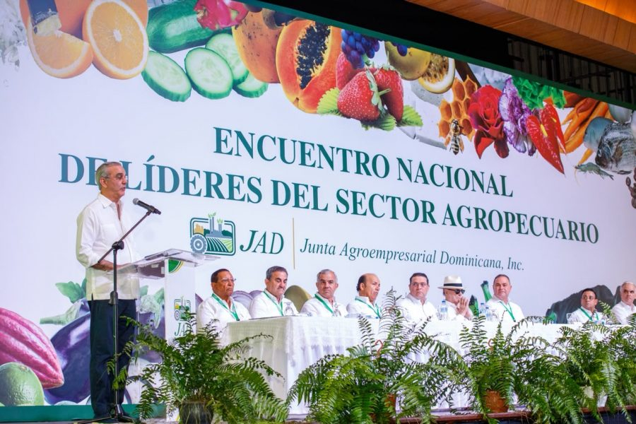 Abinader impulsa modernización del campo