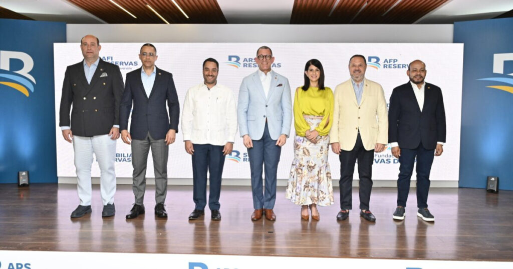 ARS Reservas impulsa cultura preventiva con feria de salud