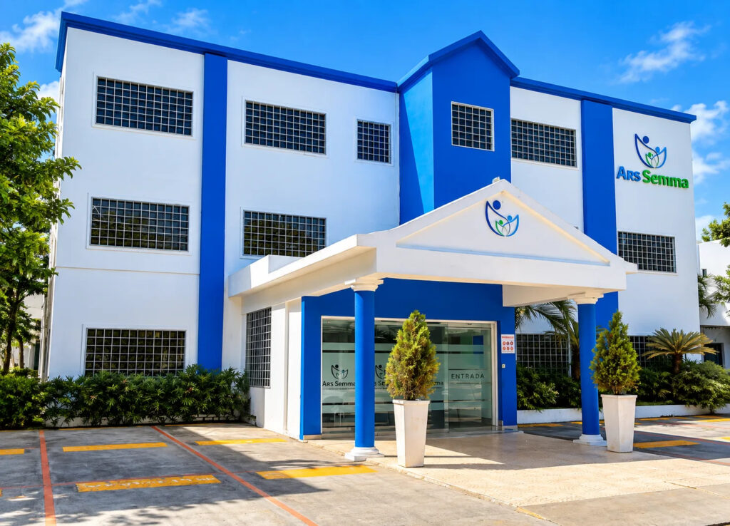 ARS SEMMA gestiona continuidad de atenciones a maestra ingresada en UCI