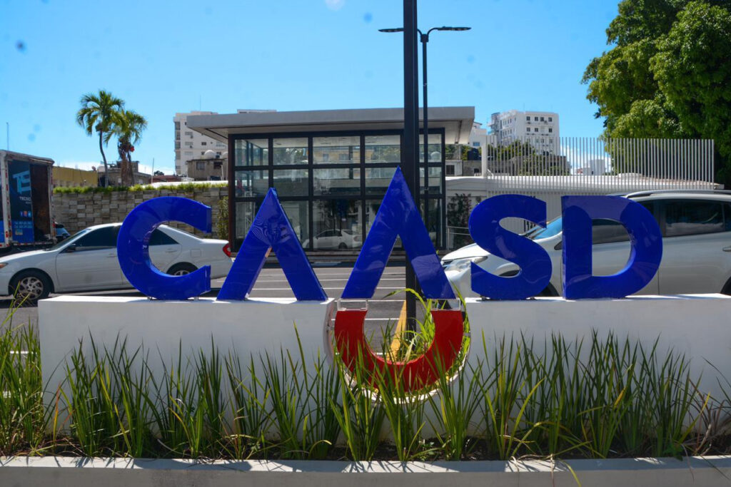 CAASD garantiza agua potable en 25 sectores de Santo Domingo Este; ETED reprograma trabajos