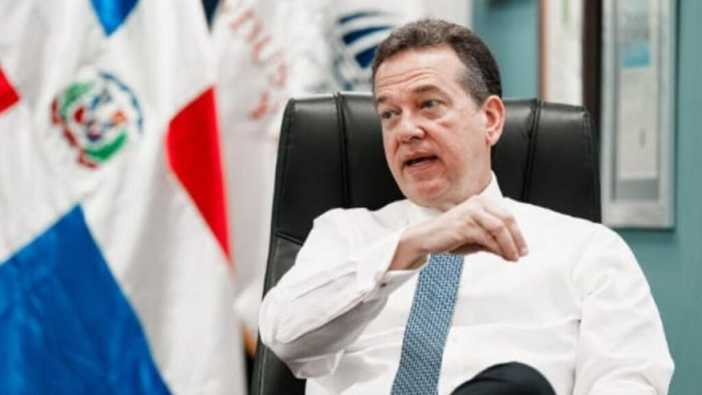 Canciller dominicano advierte República Dominicana no está preparada para outsider en la presidencia