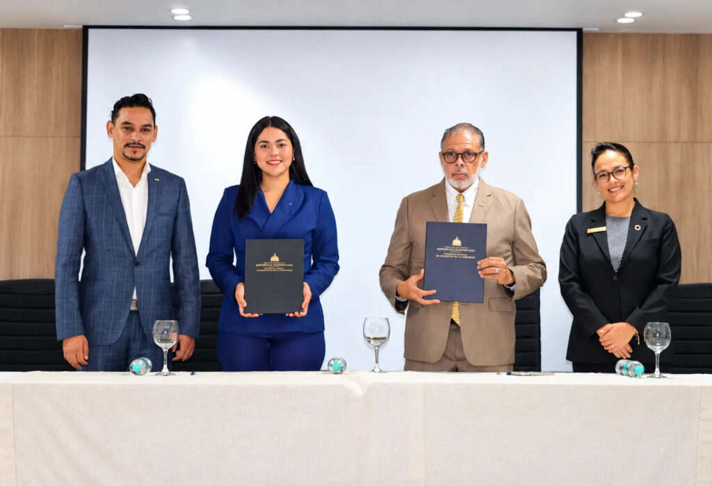 Desarrollo de la Comunidad y JCI RD acuerdan impulsar proyectos comunitarios y juveniles