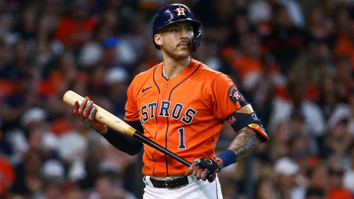 El puertorriqueño Carlos Correa se perderá el resto de la temporada debido a una lesión en su tobillo izquierdo informó el dirigente de los Astros de Houston Joe Espada