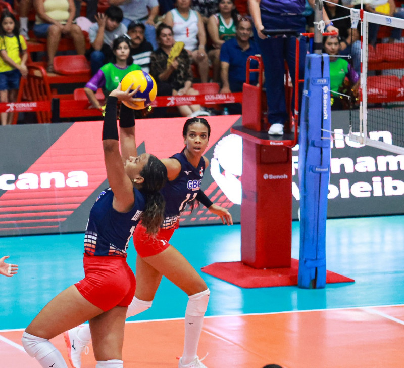 El sexteto de la República Dominicana derrotó al de Cuba y avanzó a la primera semifinal de la Copa Panamericana de Voleibol Femenino