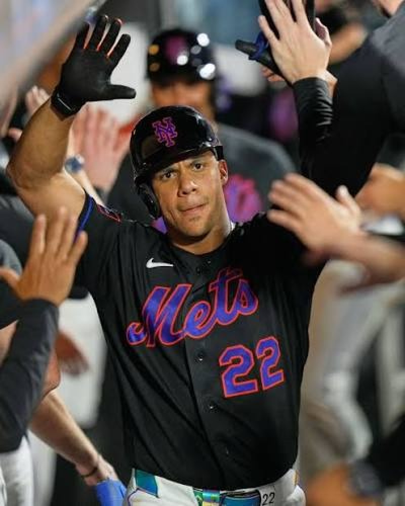 Juan Soto conecta cuadrangular 26 y los Metros superaron 6-3 a Filis