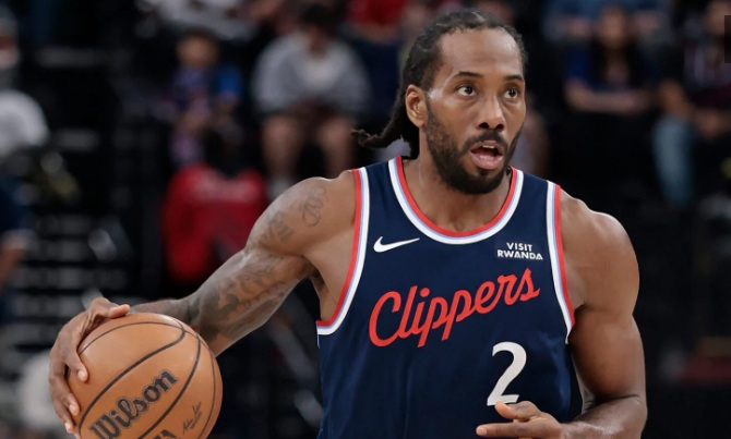 La NBA sanciona a los Clippers por eludir el límite salarial con Kawhi Leonard