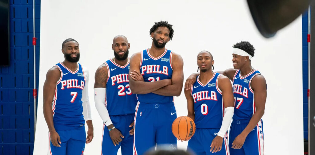 LeBron James se une a su nueva pandilla en Filadelfia
