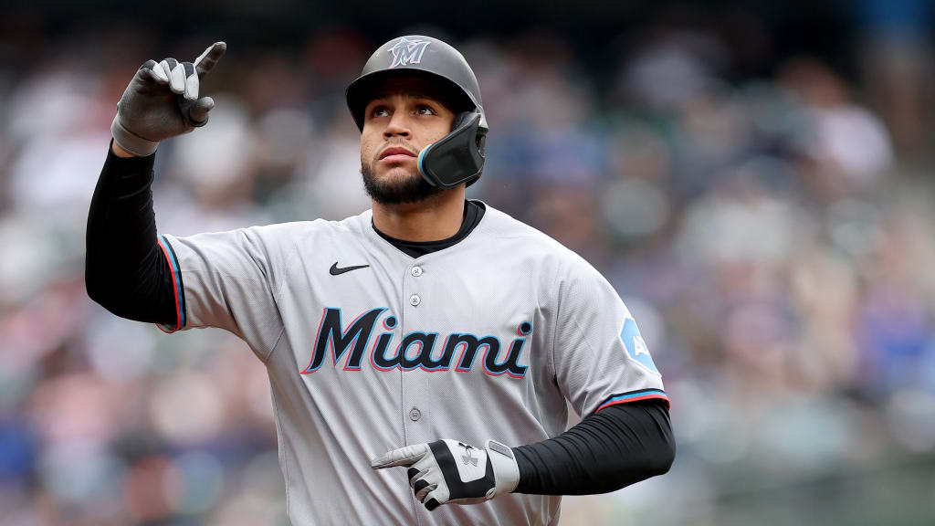 Los dominicanos Heriberto Hernández y Agustín Ramírez conectaron de cuadrangular en la derrota de los Marlins de Miami ante los Reales de Kansas City