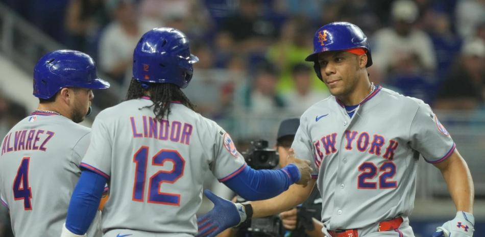 Manaea domina de inicio y los Mets vencen a los Marlins con jonrones de Lindor y Soto