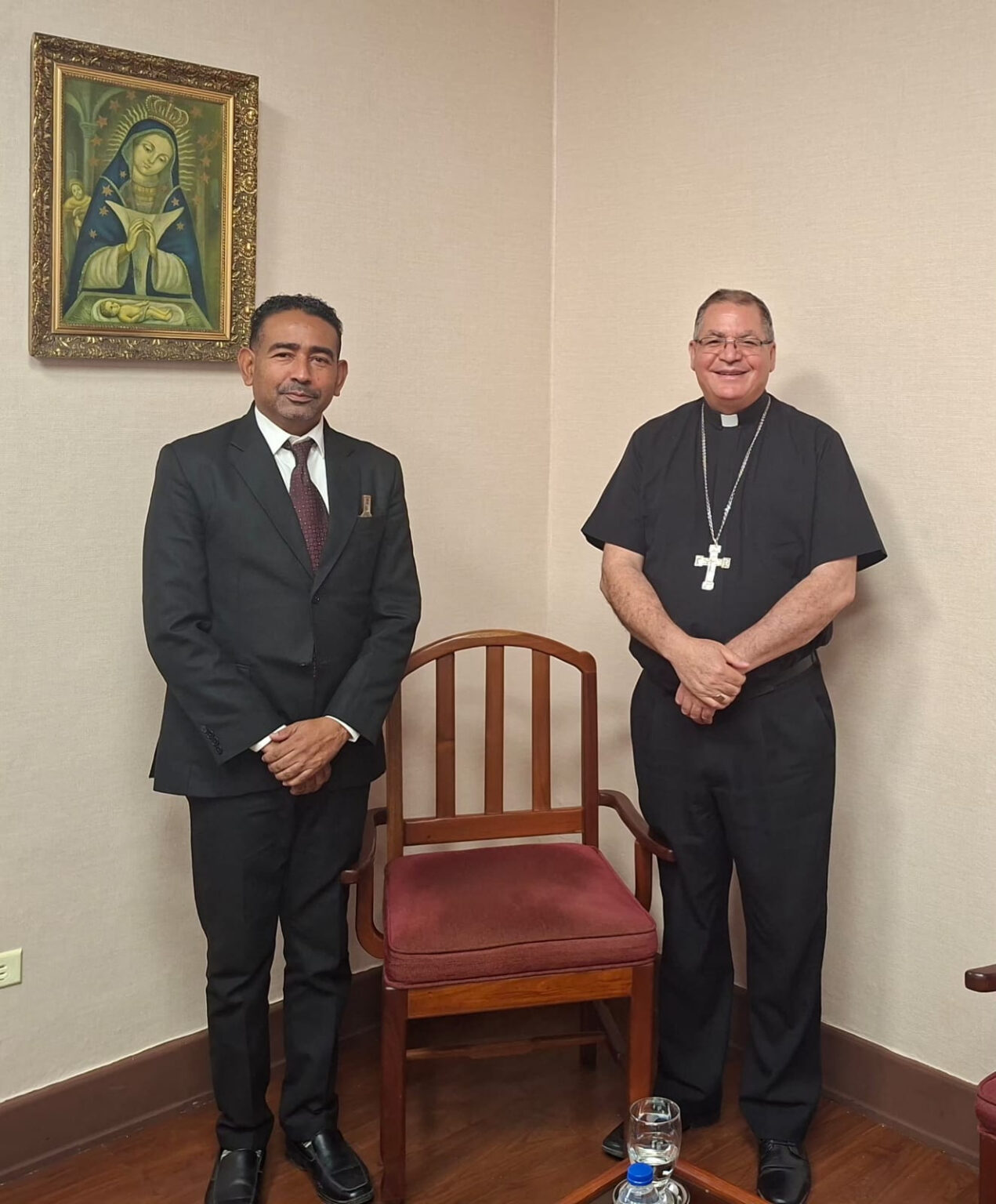 Nelson Gutiérrez gira visita a Monseñor José Amable Durán Tineo*