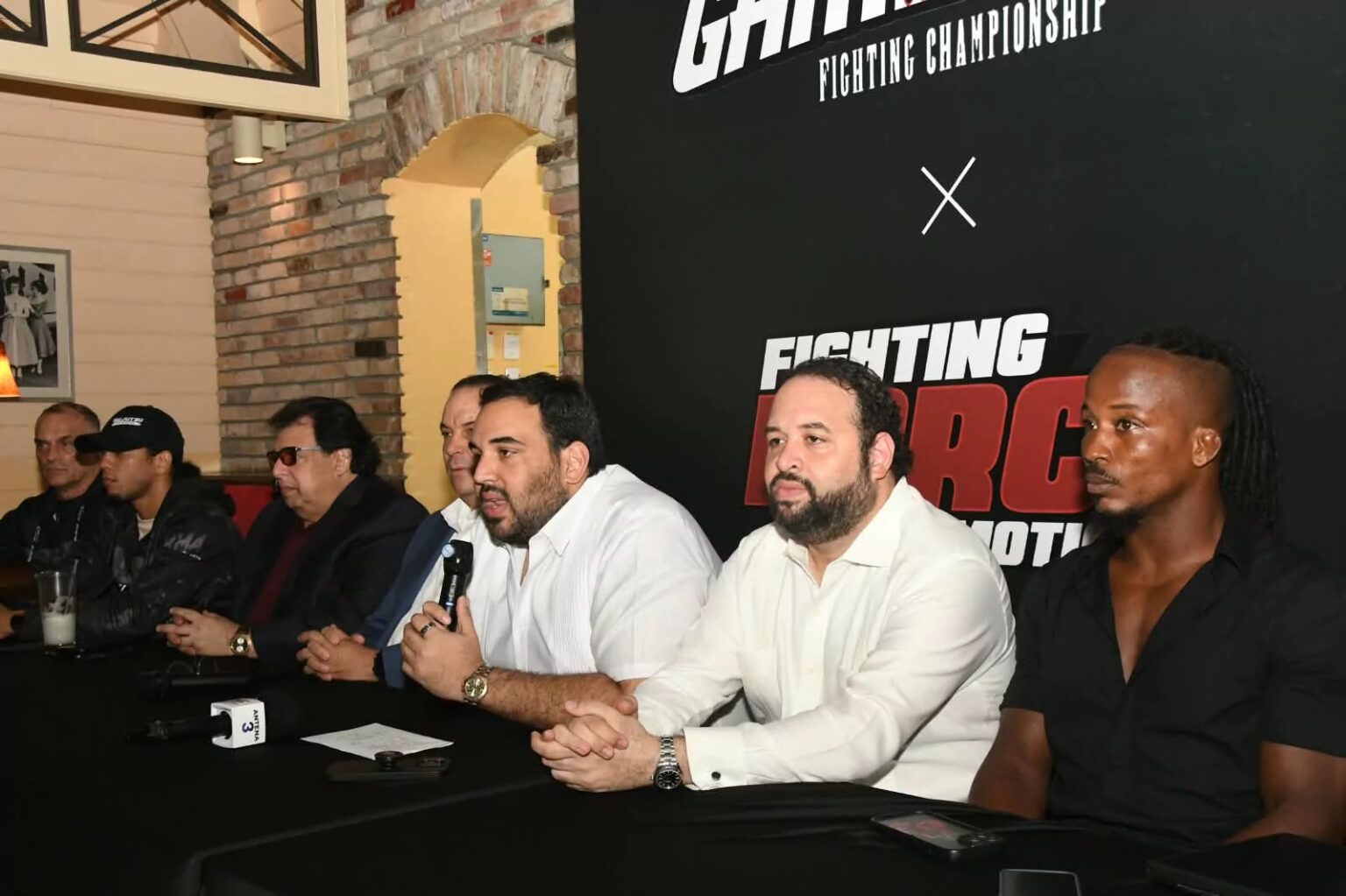 Presentarán una cartelera internacional de MMA el 2 de octubre en el Pabellón de Karate del Centro Olímpico de Santo Domingo