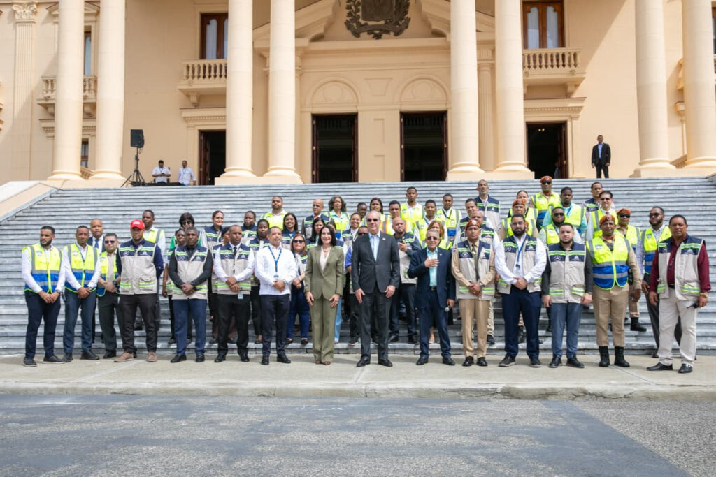 Presidente Abinader felicita al COE y a todos los organismos de socorro, instituciones públicas y privadas por coordinación del Simulacro Nacional