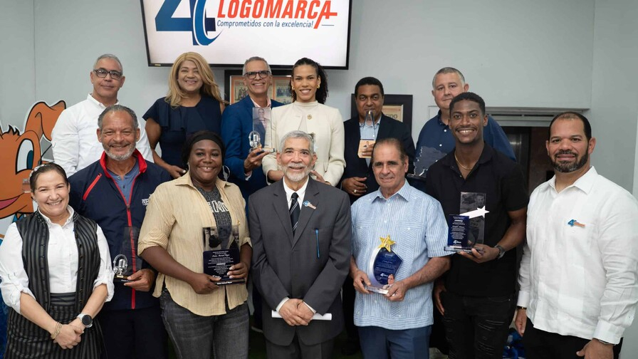 Reconocen la labor de varias personalidades que trabajaron en los pasados Juegos Centroamericanos y del Caribe Santo Domingo 2026
