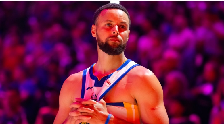 Stephen Curry aparca su renovación con los Warriors