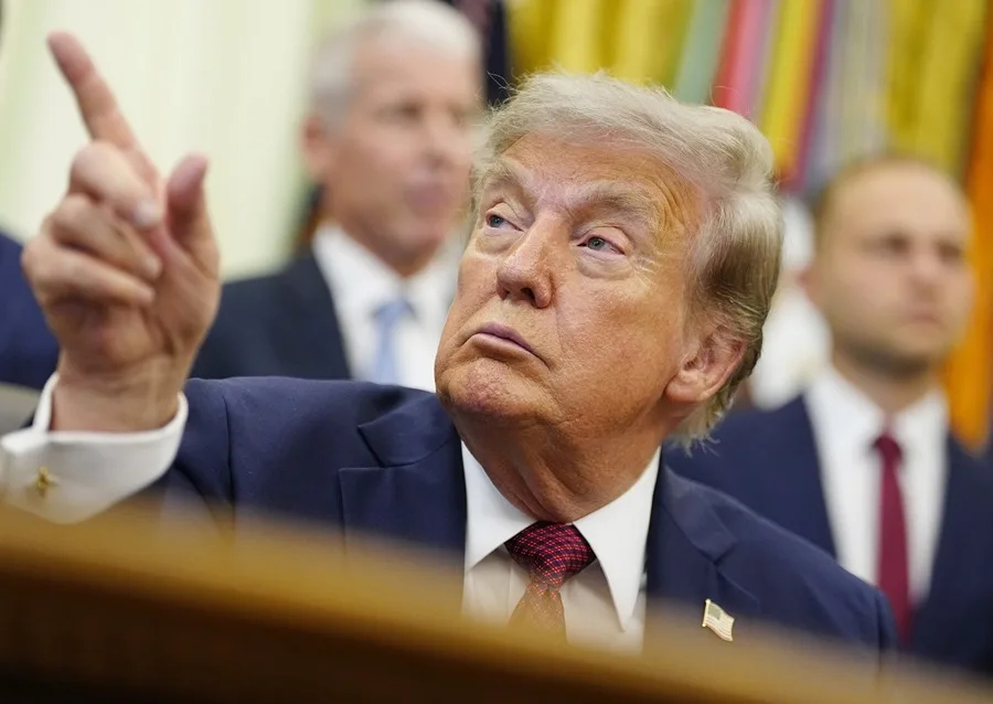 Trump vuelve a prometer dividendos de 5.000 dólares si los republicanos ganan las legislativas