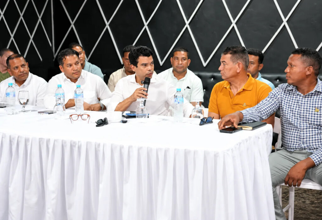 Wellington Arnaud anuncia soluciones de agua potable para comunidades de Matanzas
