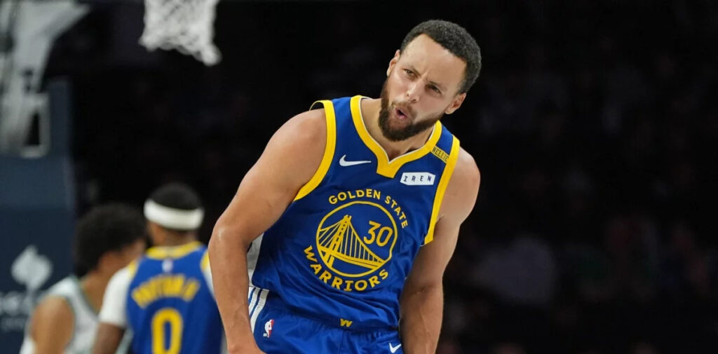 Curry anotó 44 puntos y los Warriors vencen a los Timberwolves por 119-114
