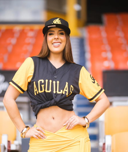 Excarlet Molina se integra al equipo de animación de las Águilas Cibaeñas