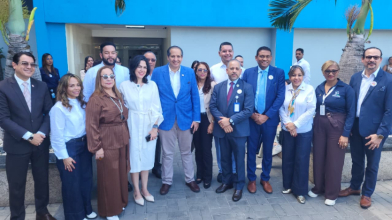 Hospital Cabral y Báez recibe al ministro de Salud Pública y comisión nacional e internacional en jornada de refuerzo de Redes Integradas de Servicios de Salud