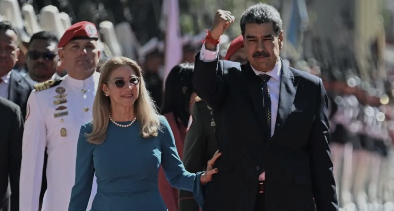 Juez cita a Maduro y Flores al tribunal este jueves para responder a nuevos cargos