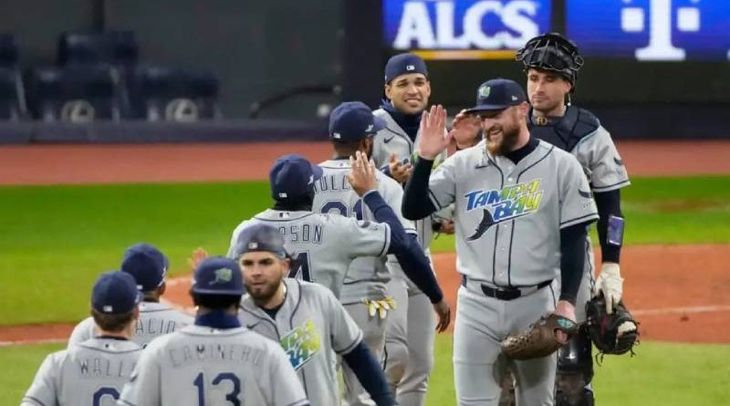 Tampa Bay consiguió su primera victoria en la Serie Mundial luego de vencer al conjunto de los Cervceros de Milwaukee y evita ser eliminado